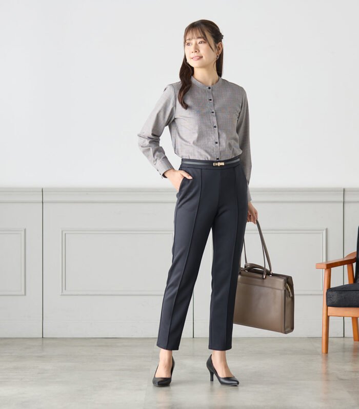 Scuba Knit Cropped Pants